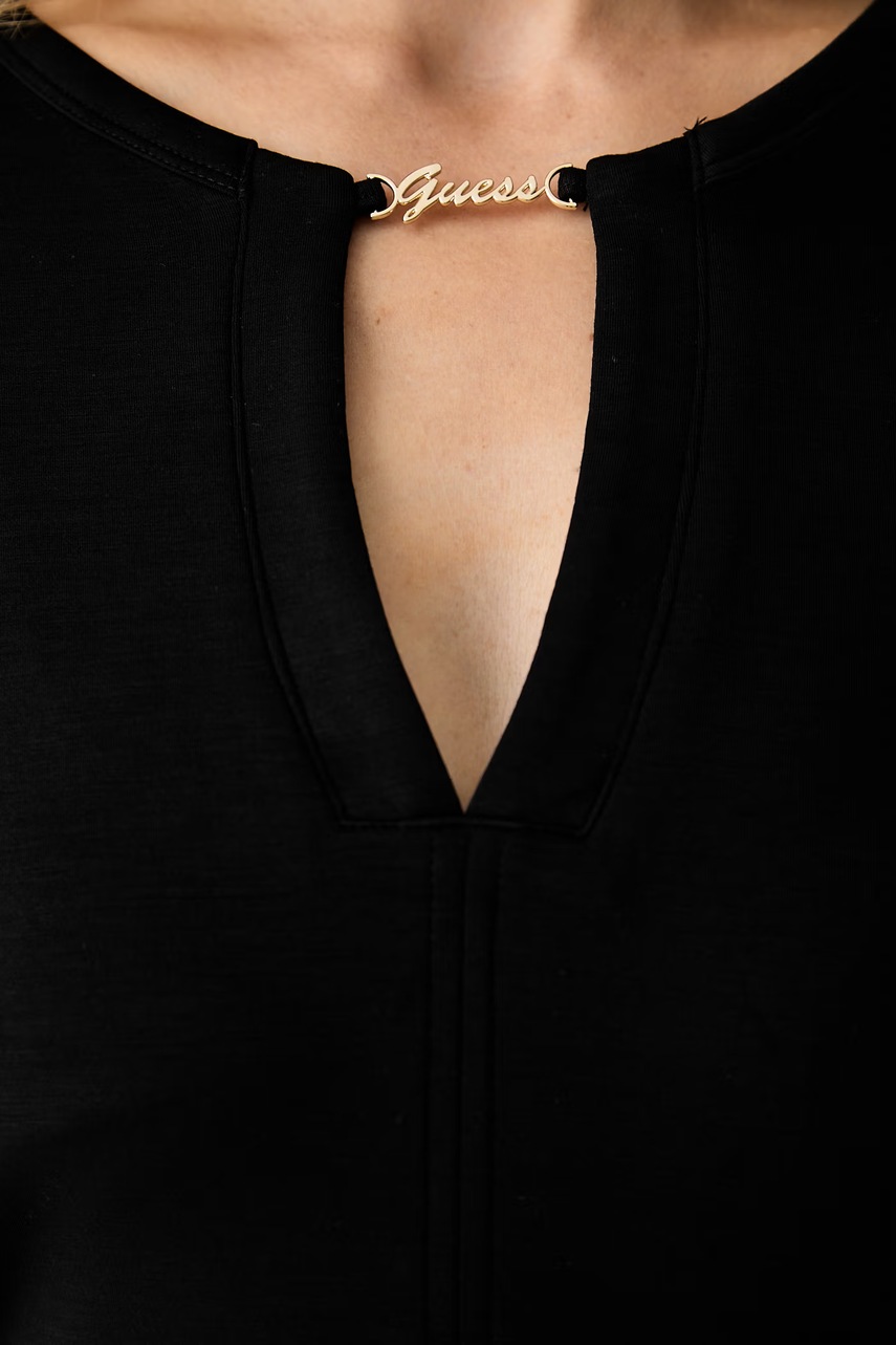 Guess сукня з модалем MORGANA