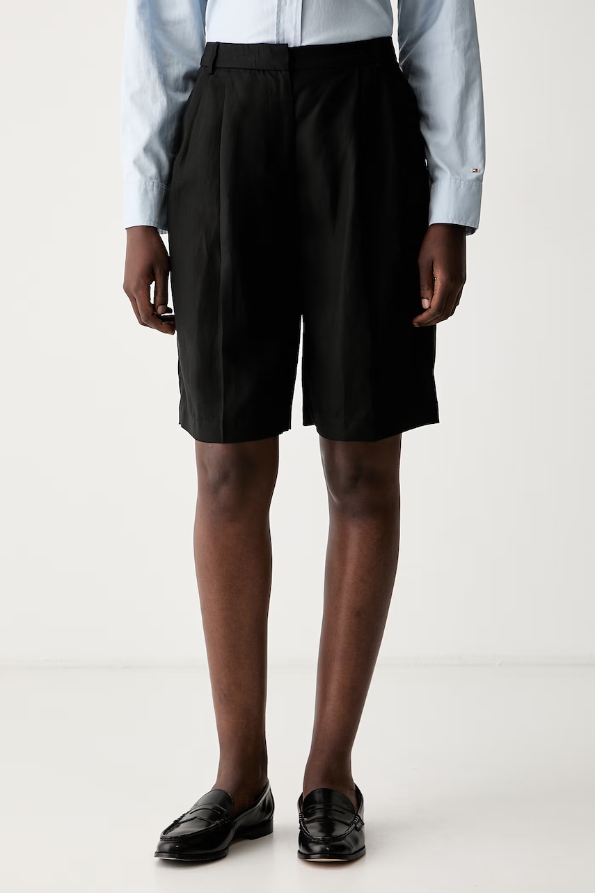 Tommy Hilfiger bermudy damskie z dodatkiem lnu