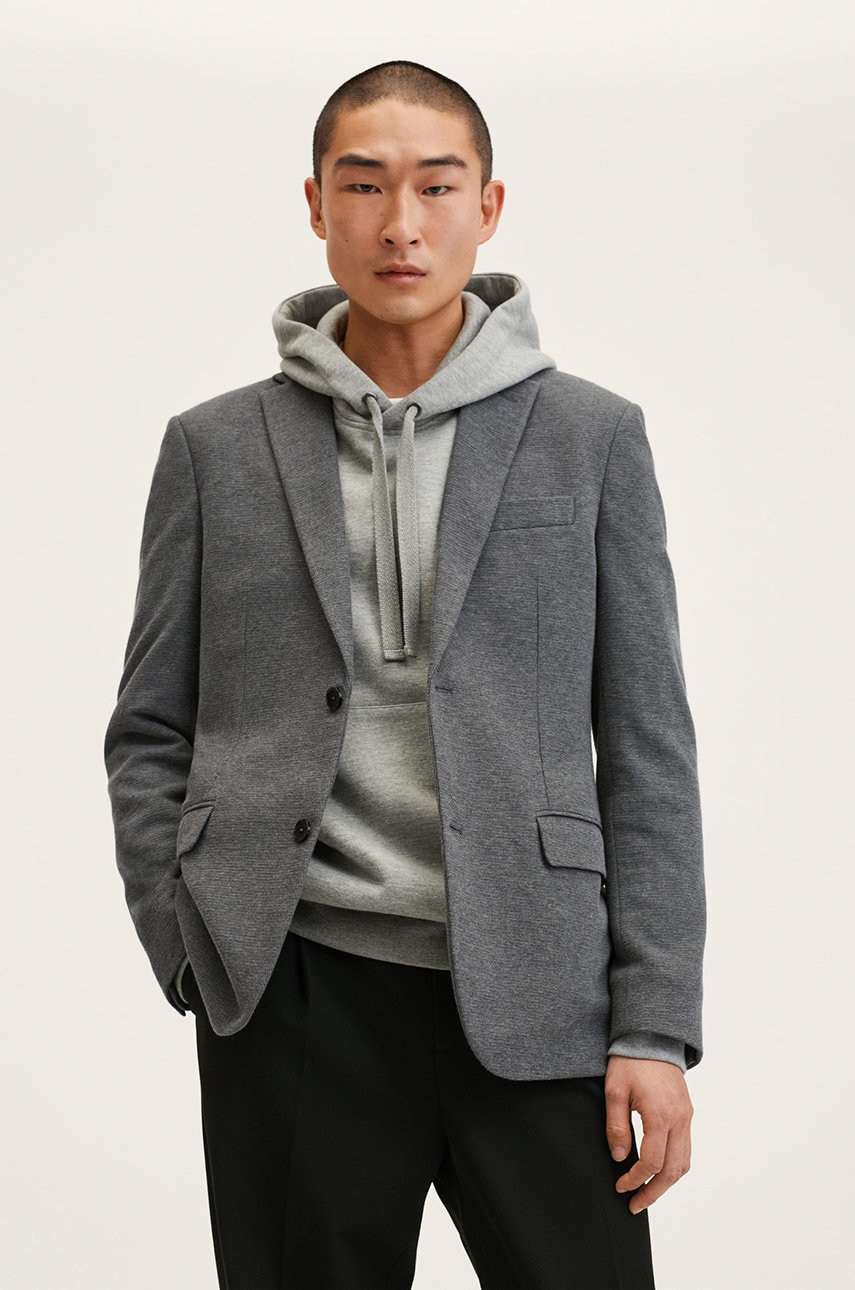 Mango man sacou barbati, culoarea gri