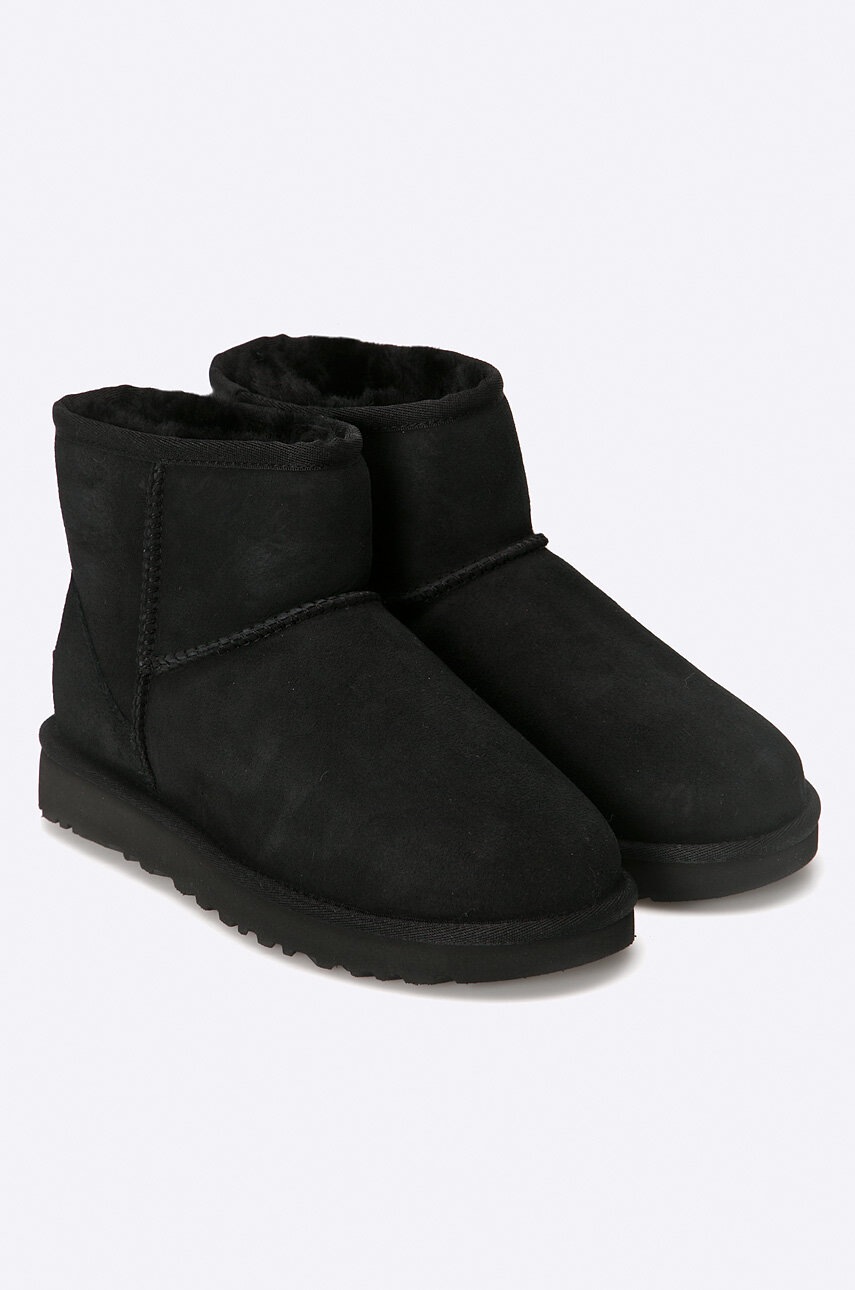 Μπότες σουέτ UGG Classic Mini II γυναικείες, χρώμα: μαύρο 1016222-BLK φωτογραφία