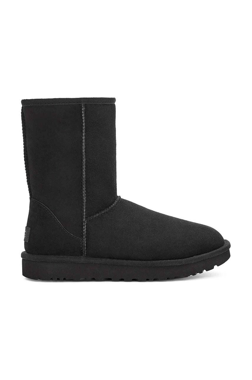 UGG cizme de zăpadă Classic Short II femei, culoarea: negru, cu toc plat, model căptușit 1016223.BLK