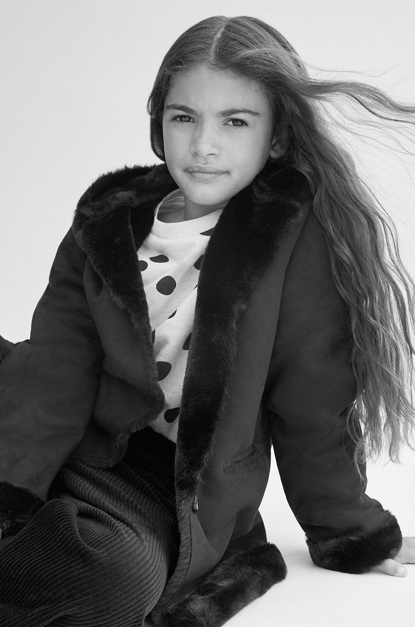 

Дитячий плащ Mango Kids Black колір чорний