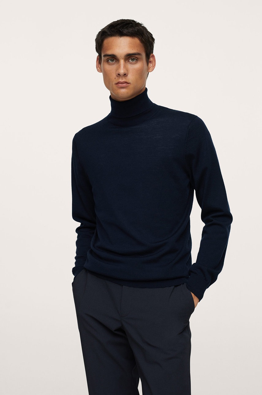 

Вълнен пуловер Mango Man мъжки в тъмносиньо от лека материя с широко поло, Тъмносин