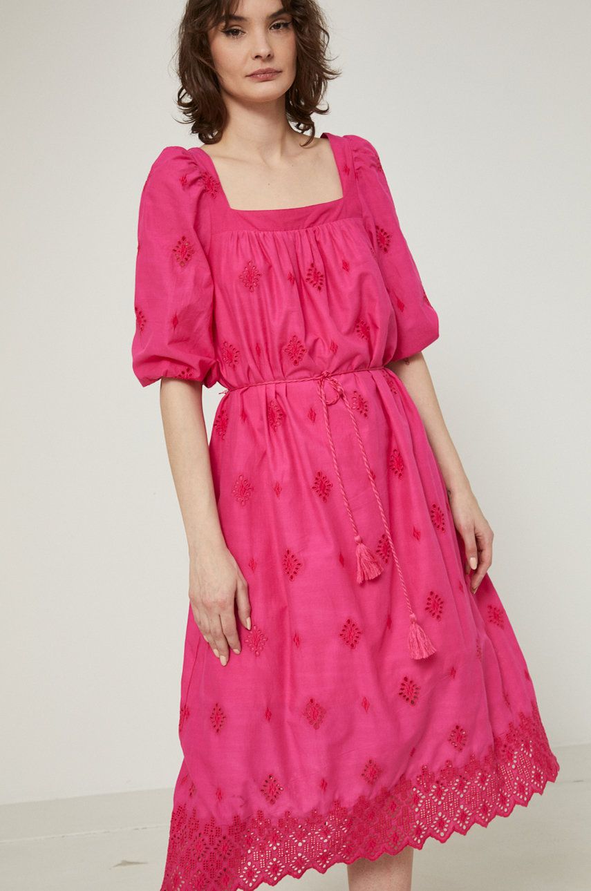 Medicine sukienka bawełniana kolor różowy midi rozkloszowana