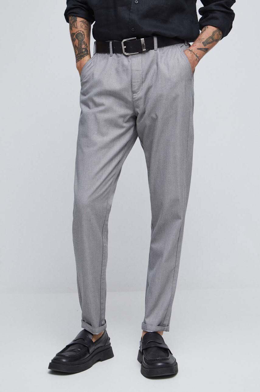 Kalhoty Medicine pánské, šedá barva, ve střihu chinos - šedá -  Hlavní materiál: 50 % Bavlna