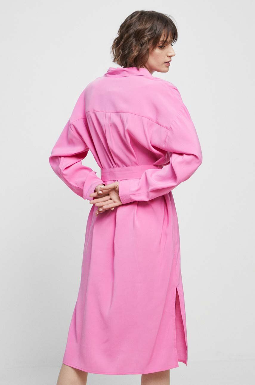 Šaty Medicine růžová barva, midi, oversize - růžová -  80 % Modal