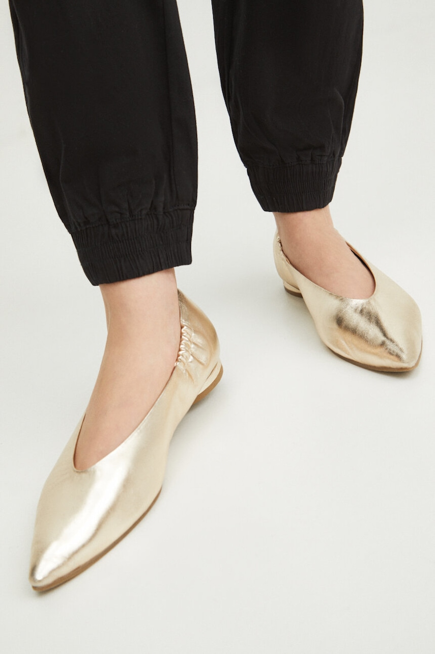 Medicine balerini de piele