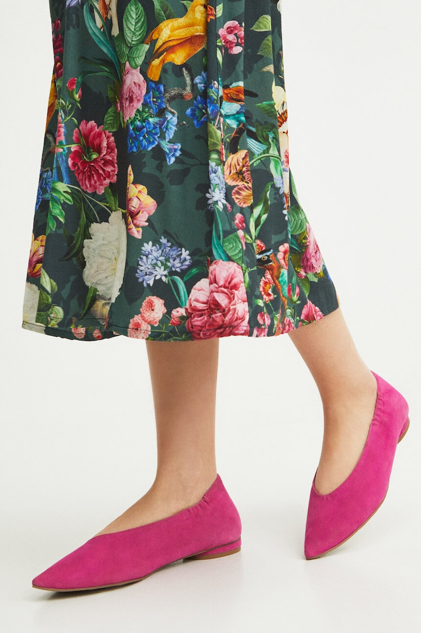 Medicine balerini din piele intoarsa culoarea roz