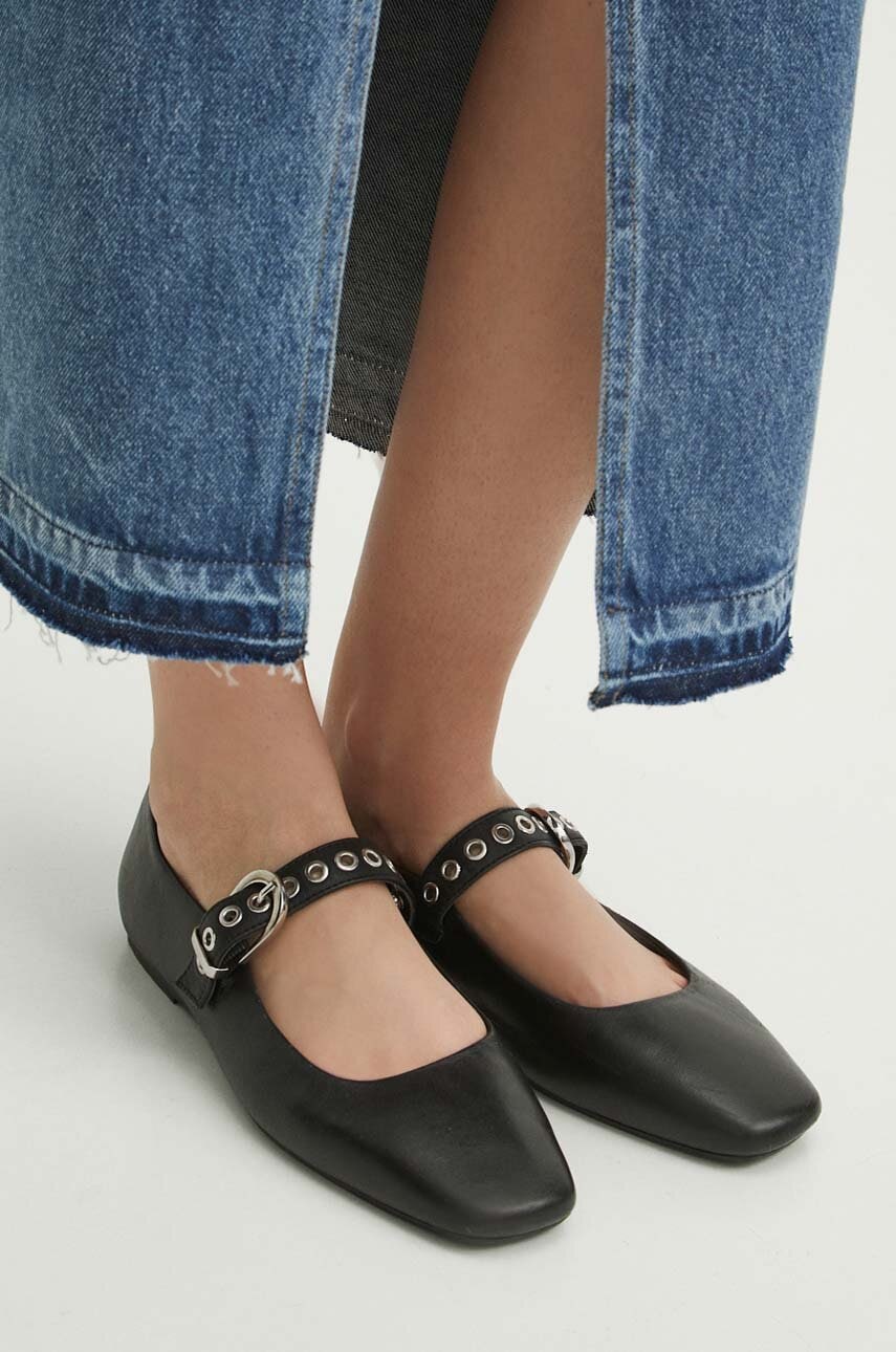 Medicine balerini de piele culoarea negru