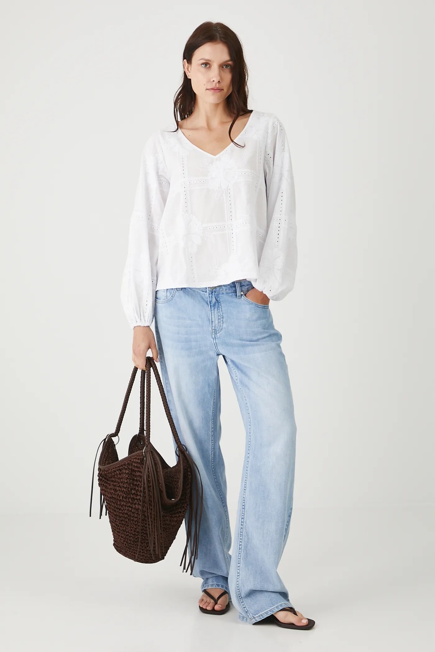 Хлопковая блузка Medicine цвет белый с аппликацией