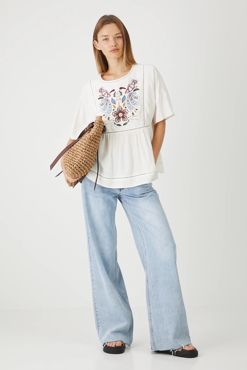 Medicine bluza din amestec de in culoarea alb, in modele florale