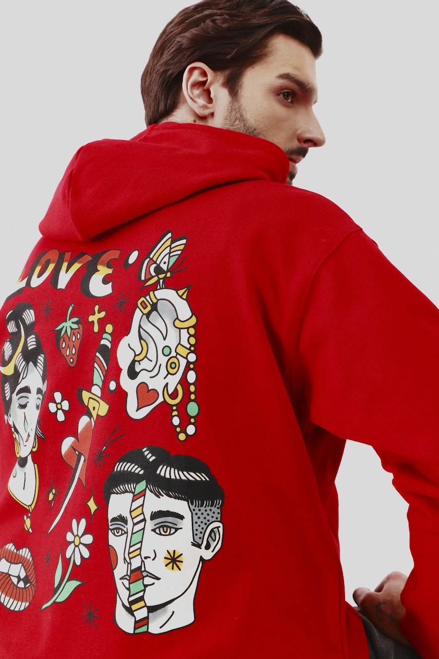 Medicine bluza culoarea rosu, cu glugă, cu imprimeu