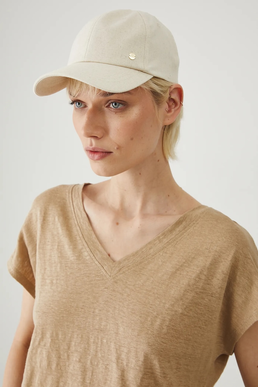 Medicine șapcă de in culoarea bej, neted