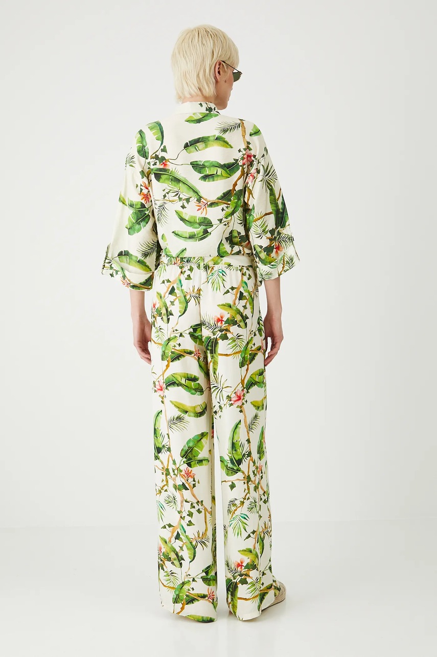 Рубашка Medicine цвет бежевый relaxed классический воротник