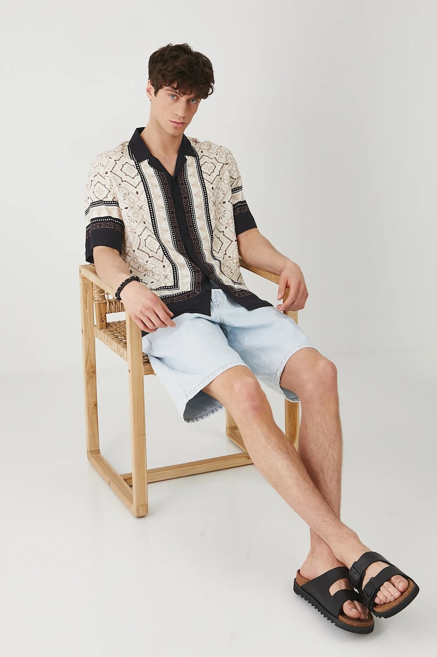 Medicine camasa barbati, culoarea negru, relaxed