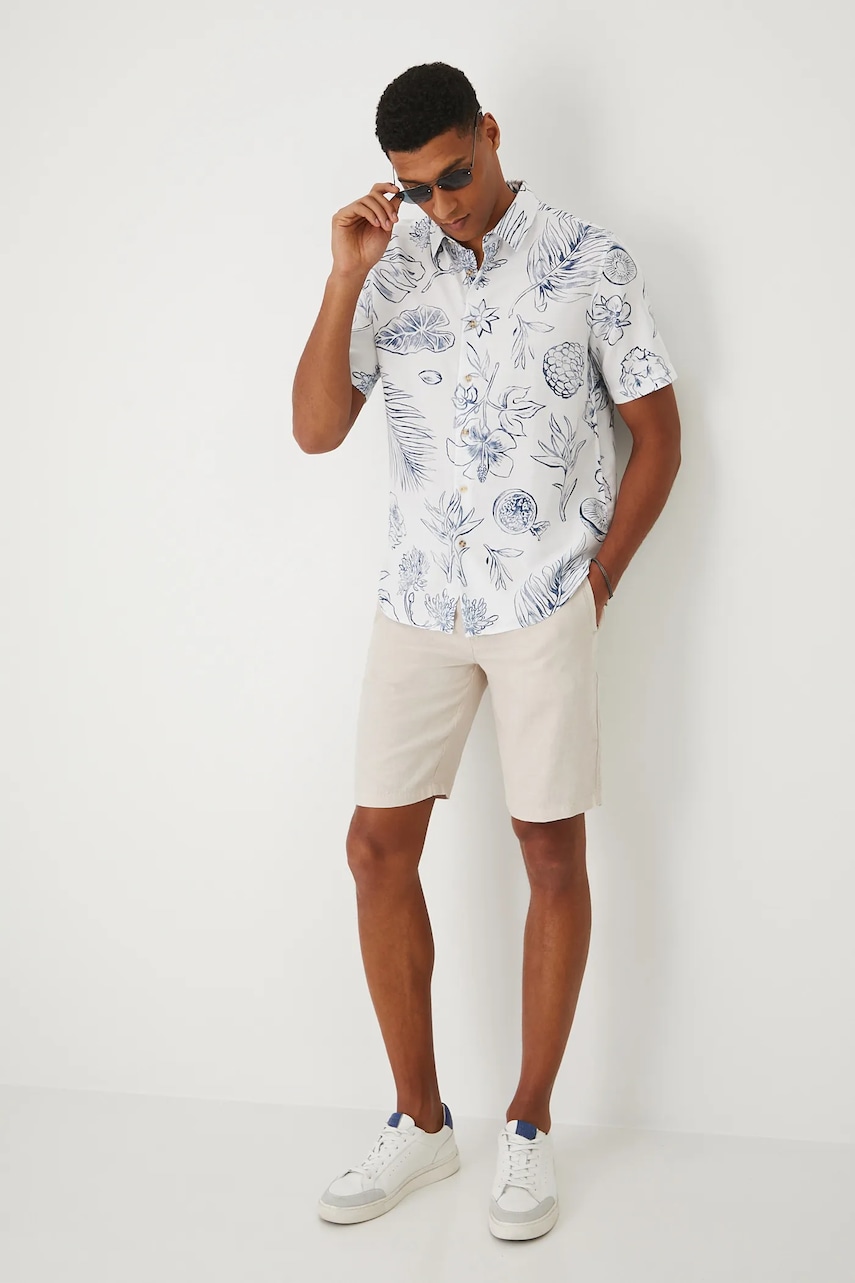 Medicine camasa din amestec de in culoarea alb, cu guler clasic, regular