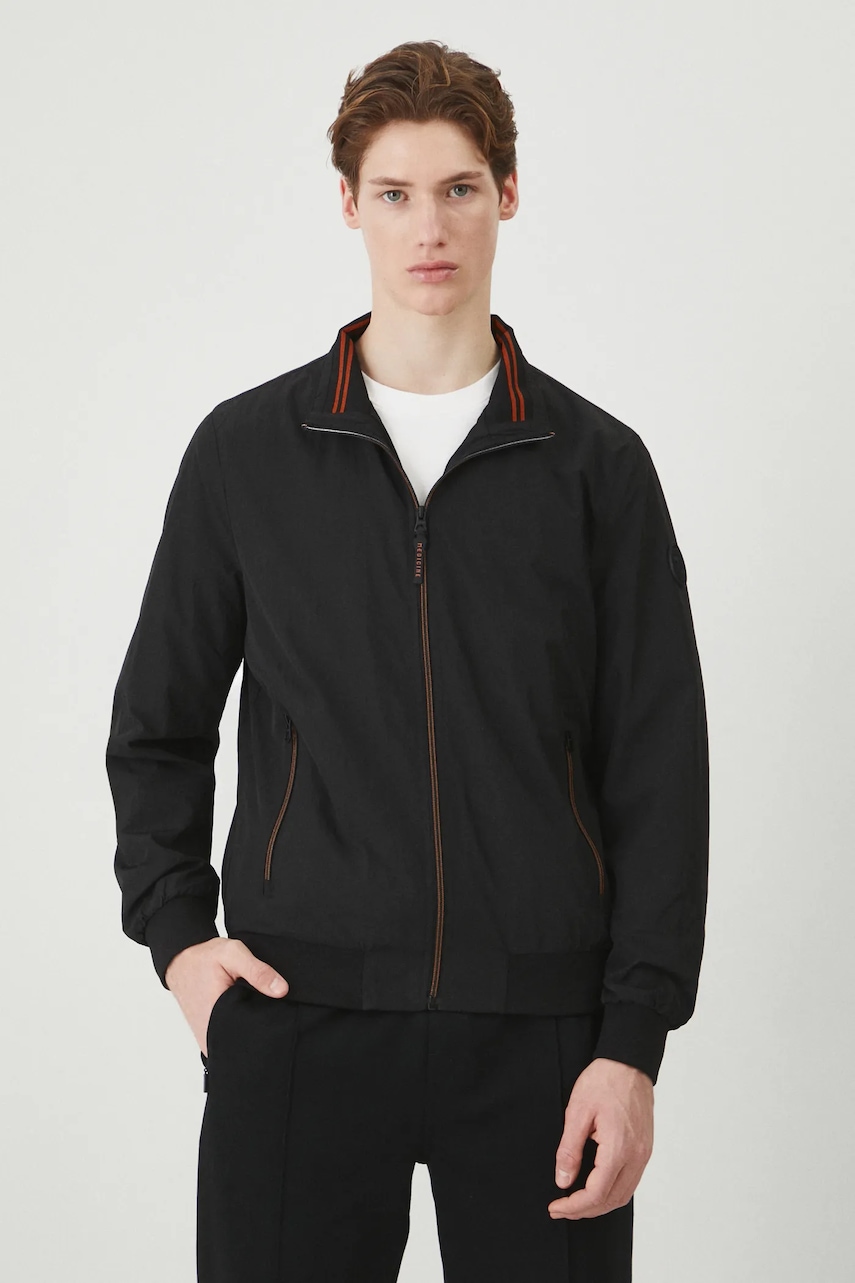 Medicine geaca barbati, culoarea negru, de tranzitie