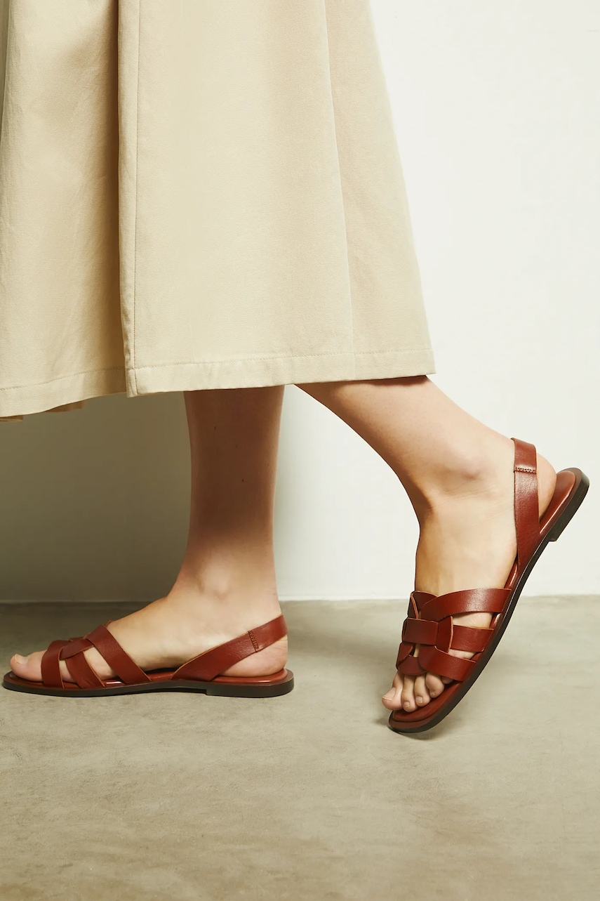 Medicine sandale de piele femei, culoarea maro