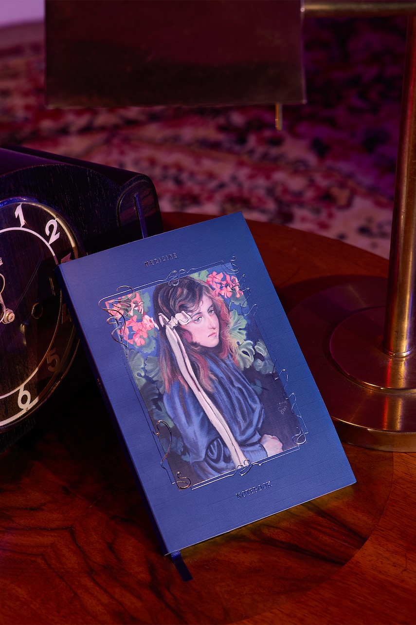 Medicine caiet culoarea turcoaz Medicine caiet culoarea turcoaz