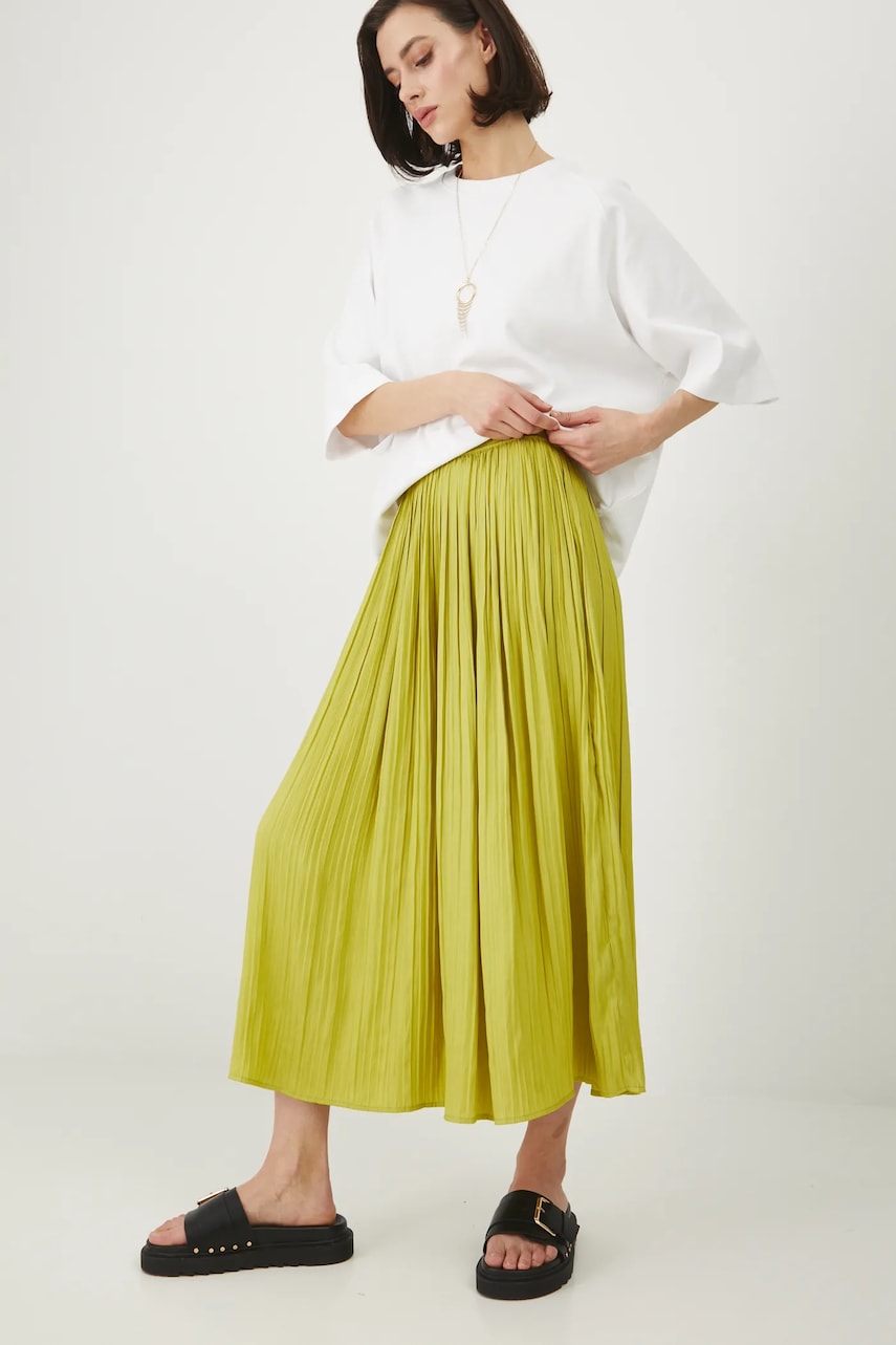 Medicine fusta culoarea verde, maxi, evazati