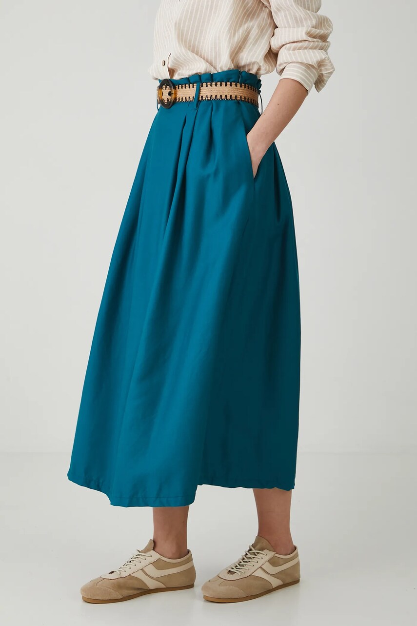 Medicine fusta culoarea verde, maxi, evazati