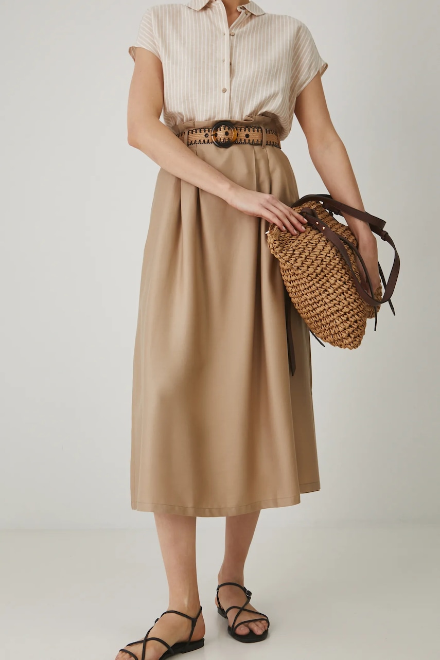 Medicine fusta culoarea bej, maxi, evazati