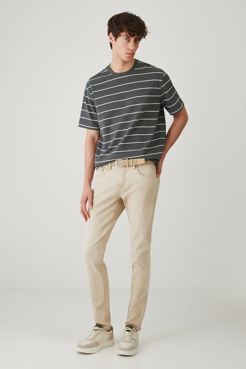 Medicine jeansi barbati, culoarea bej