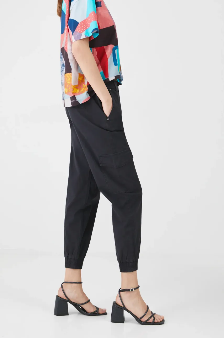 Medicine pantaloni femei, culoarea negru, medium waist