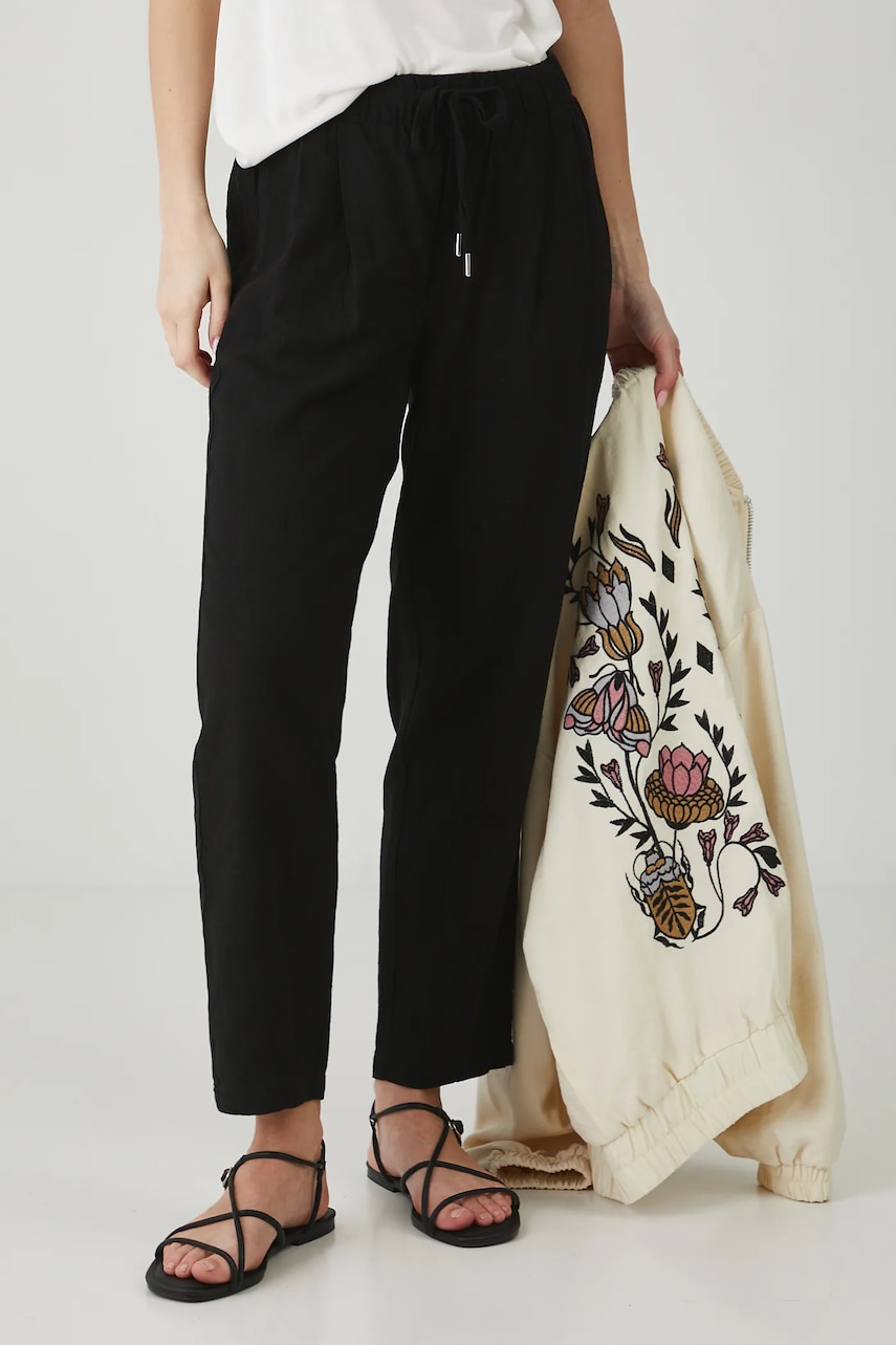 Medicine pantaloni din in femei, culoarea negru, fason chinos, medium waist Medicine pantaloni din in femei, culoarea negru, fason chinos, medium waist