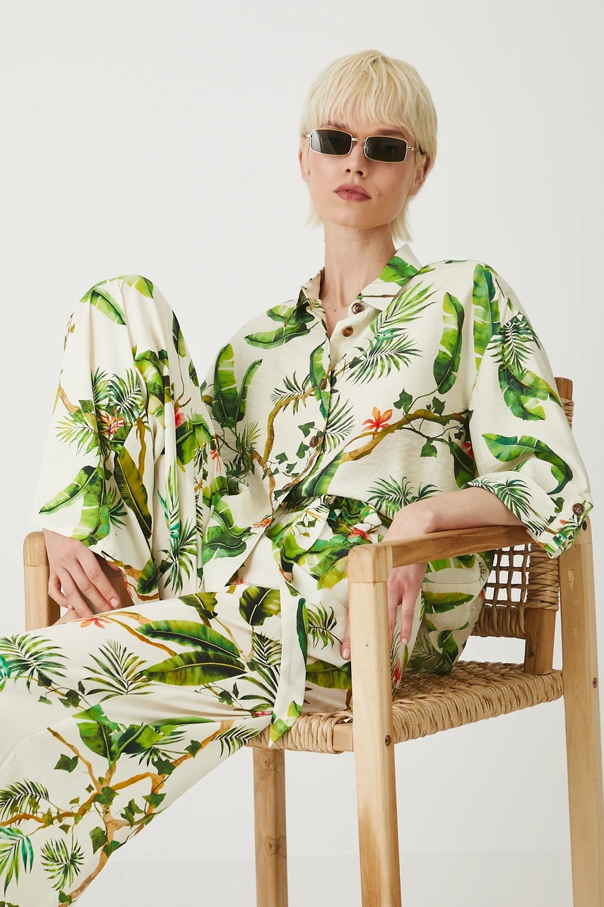 Брюки Medicine цвет бежевый широкие средняя посадка