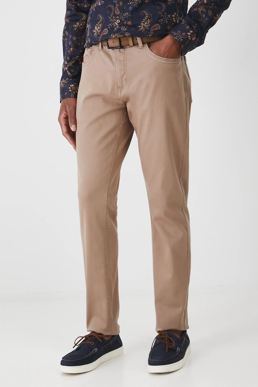 Medicine pantaloni culoarea maro, mulata