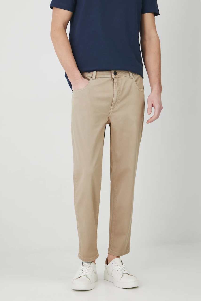 Medicine pantaloni culoarea bej, drept