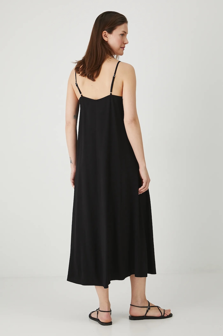 Сукня з домішкою льону Medicine колір чорний maxi oversize