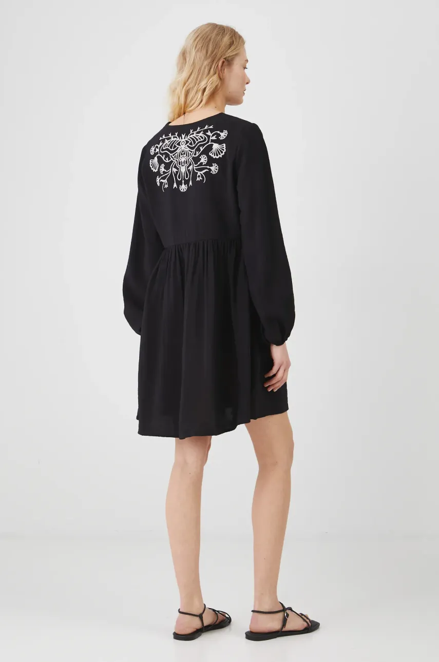 Сукня Medicine колір чорний mini oversize