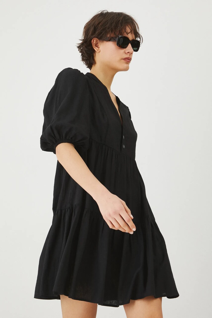 Льняна сукня Medicine колір чорний mini oversize
