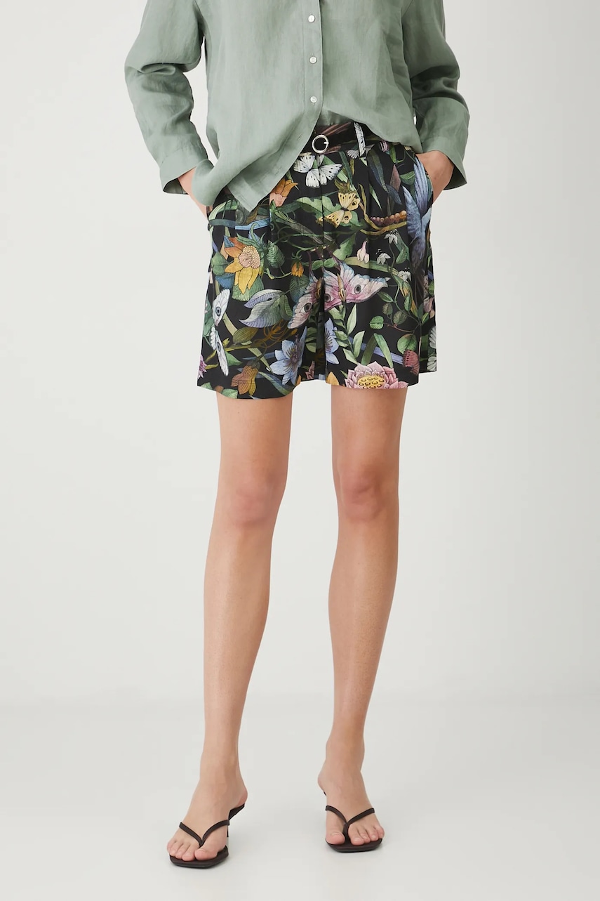 Medicine pantaloni scurti din in femei, culoarea negru, modelator, medium waist