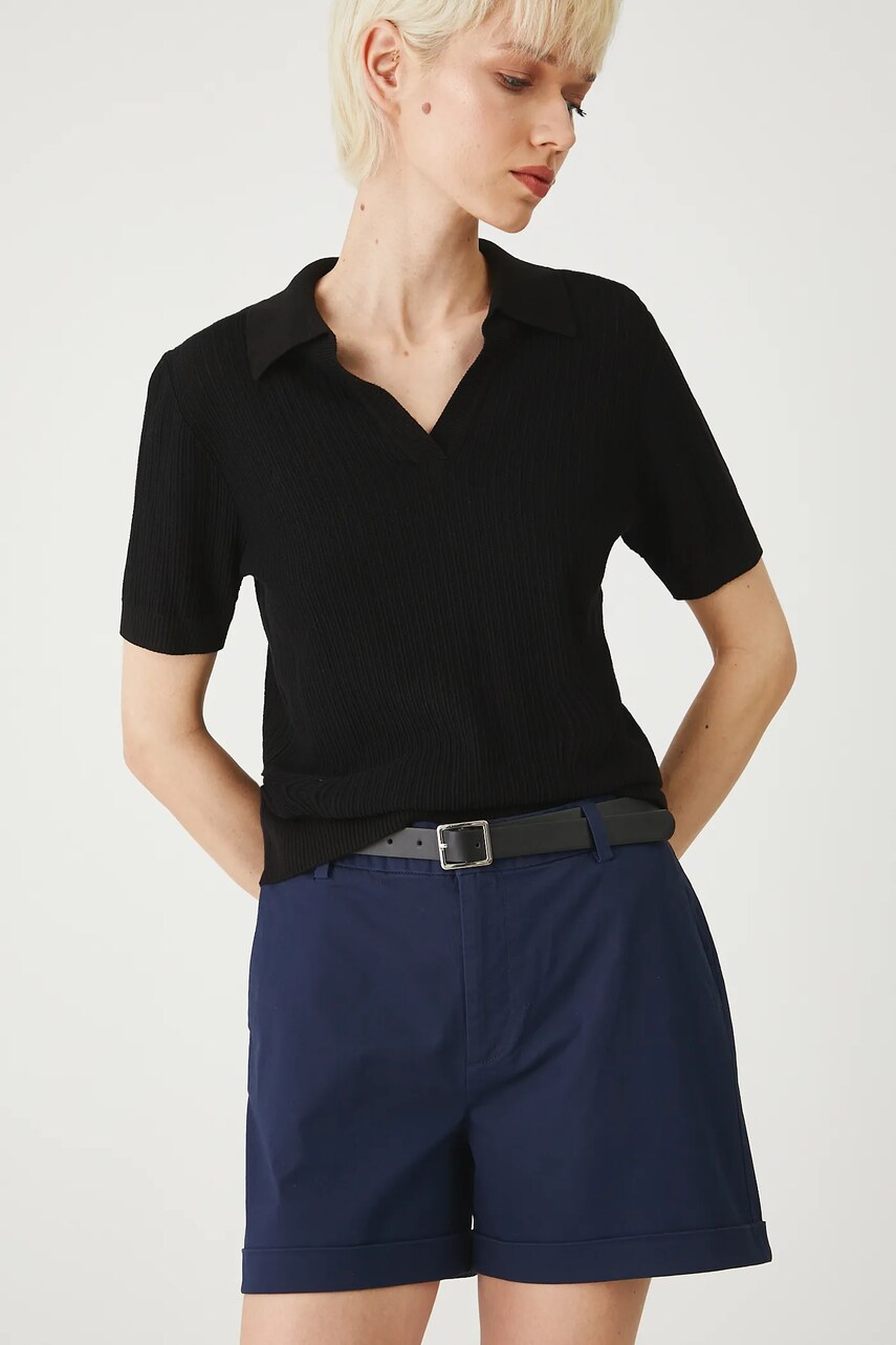 Medicine pantaloni scurti culoarea albastru marin, neted, medium waist