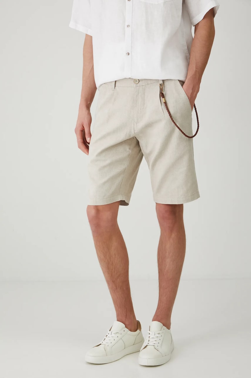 Medicine pantaloni scurti din in barbati, culoarea bej, melanj Medicine pantaloni scurti din in barbati, culoarea bej, melanj