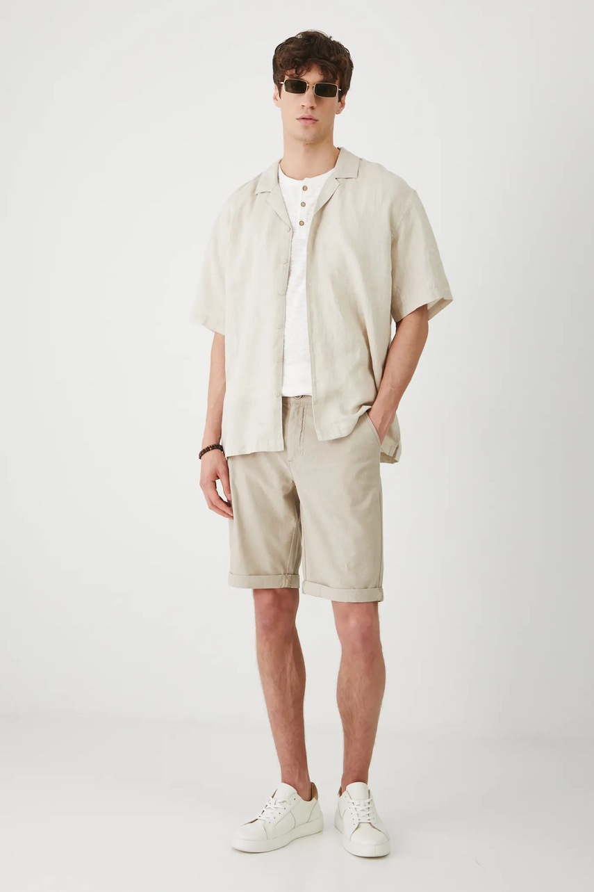 Шорты с примесью льна Medicine цвет бежевый меланж