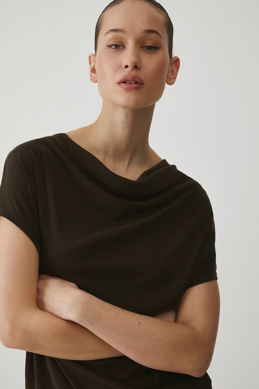 Medicine tricou femei, culoarea maro