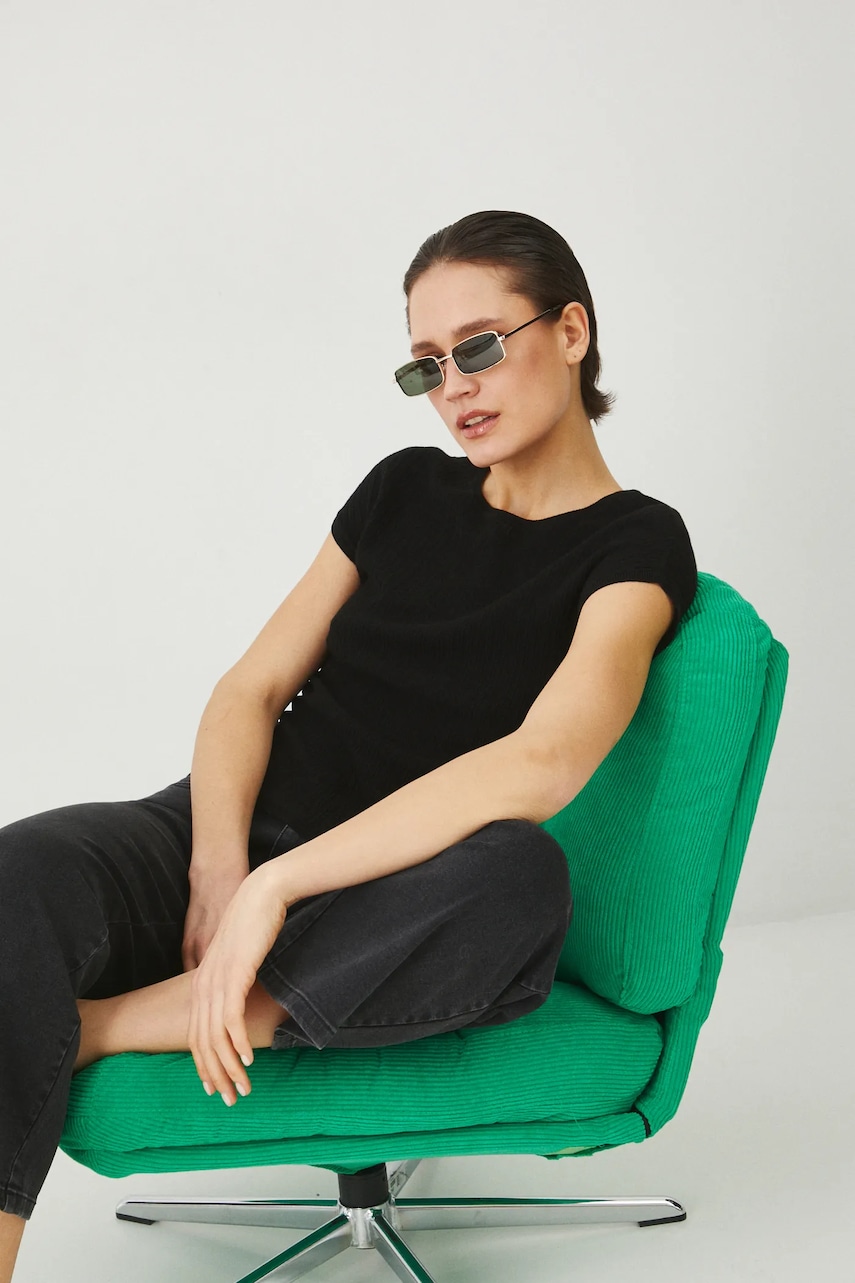 Medicine tricou culoarea negru