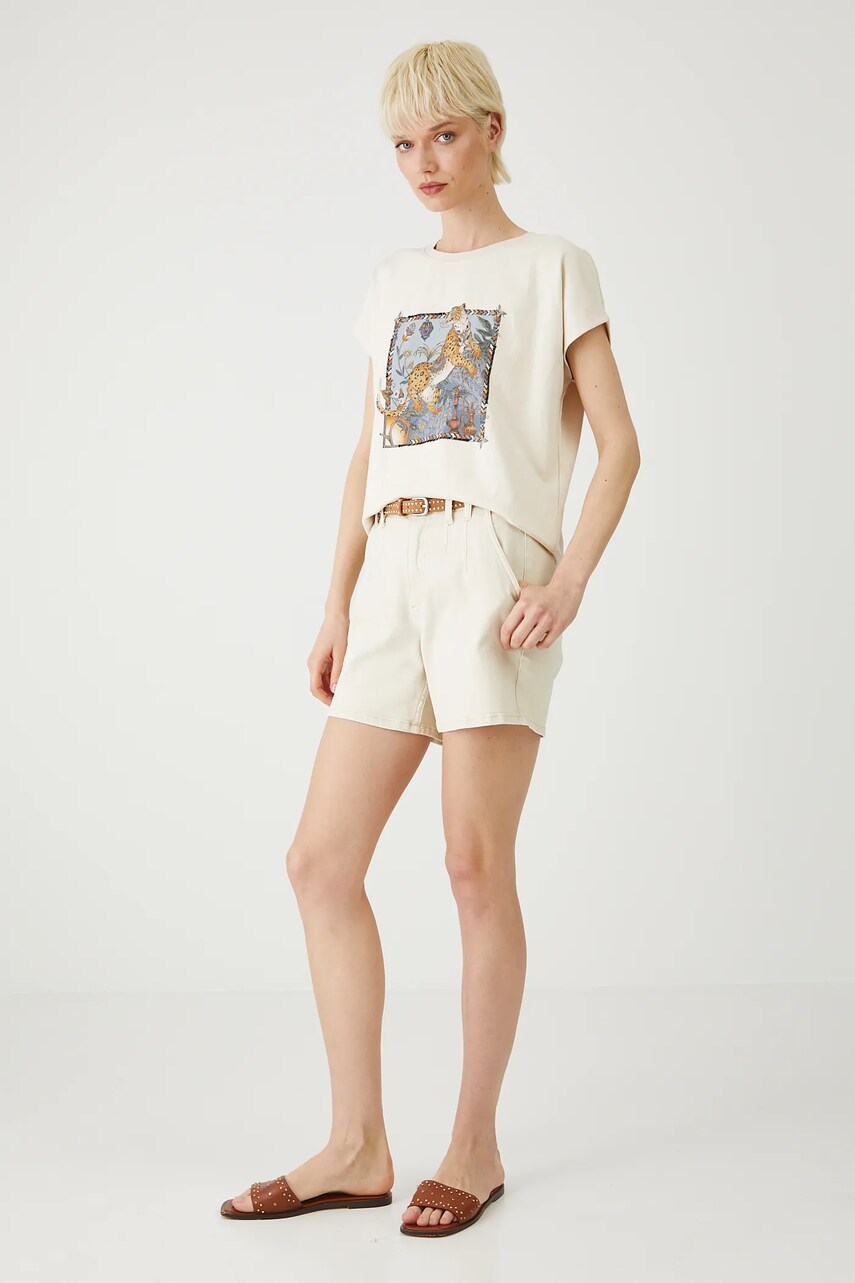 Medicine tricou culoarea bej