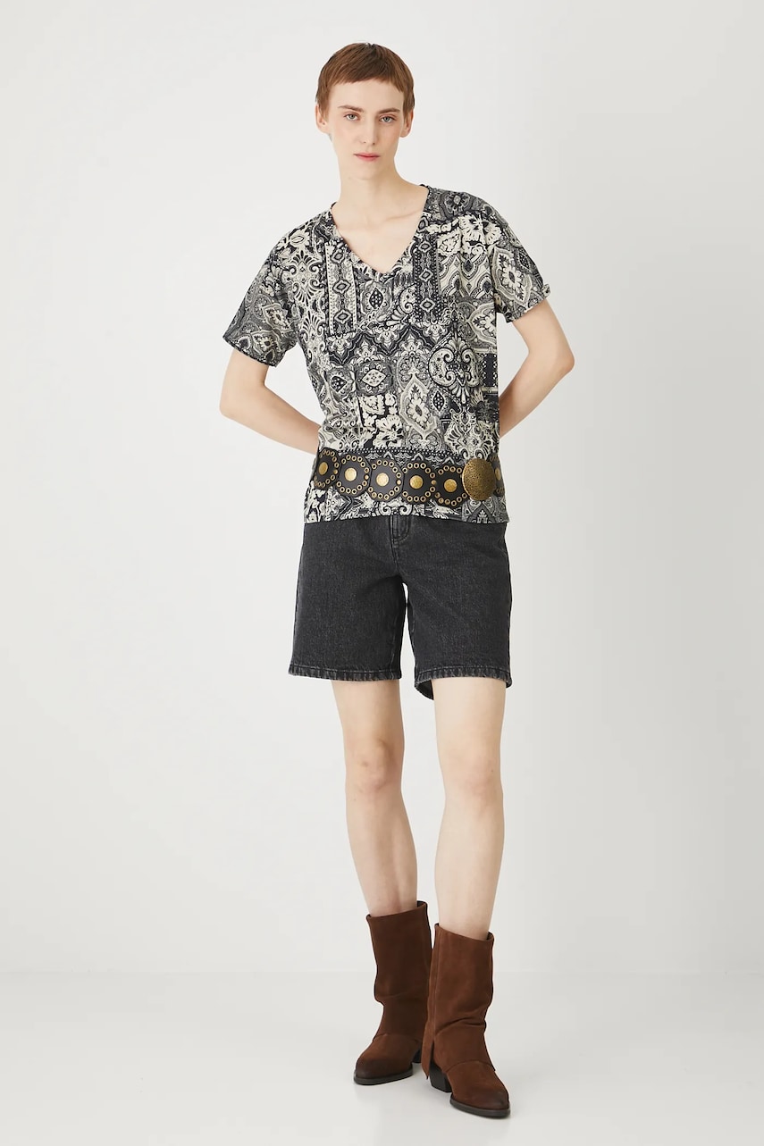 Medicine tricou culoarea negru