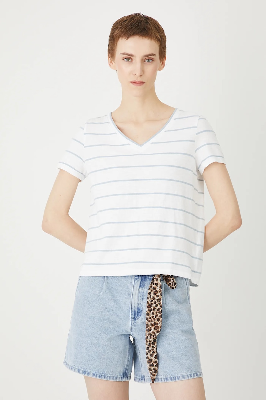 Medicine tricou culoarea alb