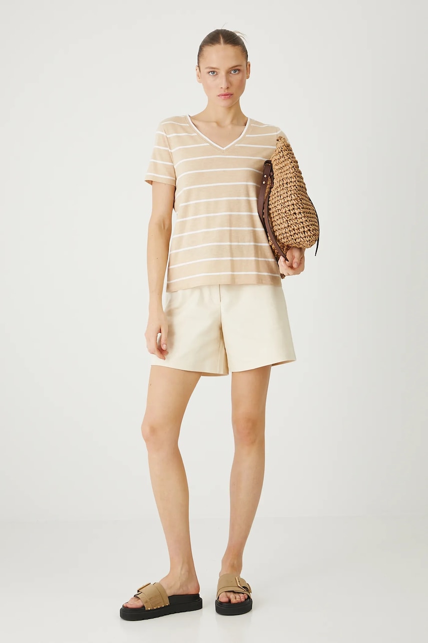 Medicine tricou culoarea bej