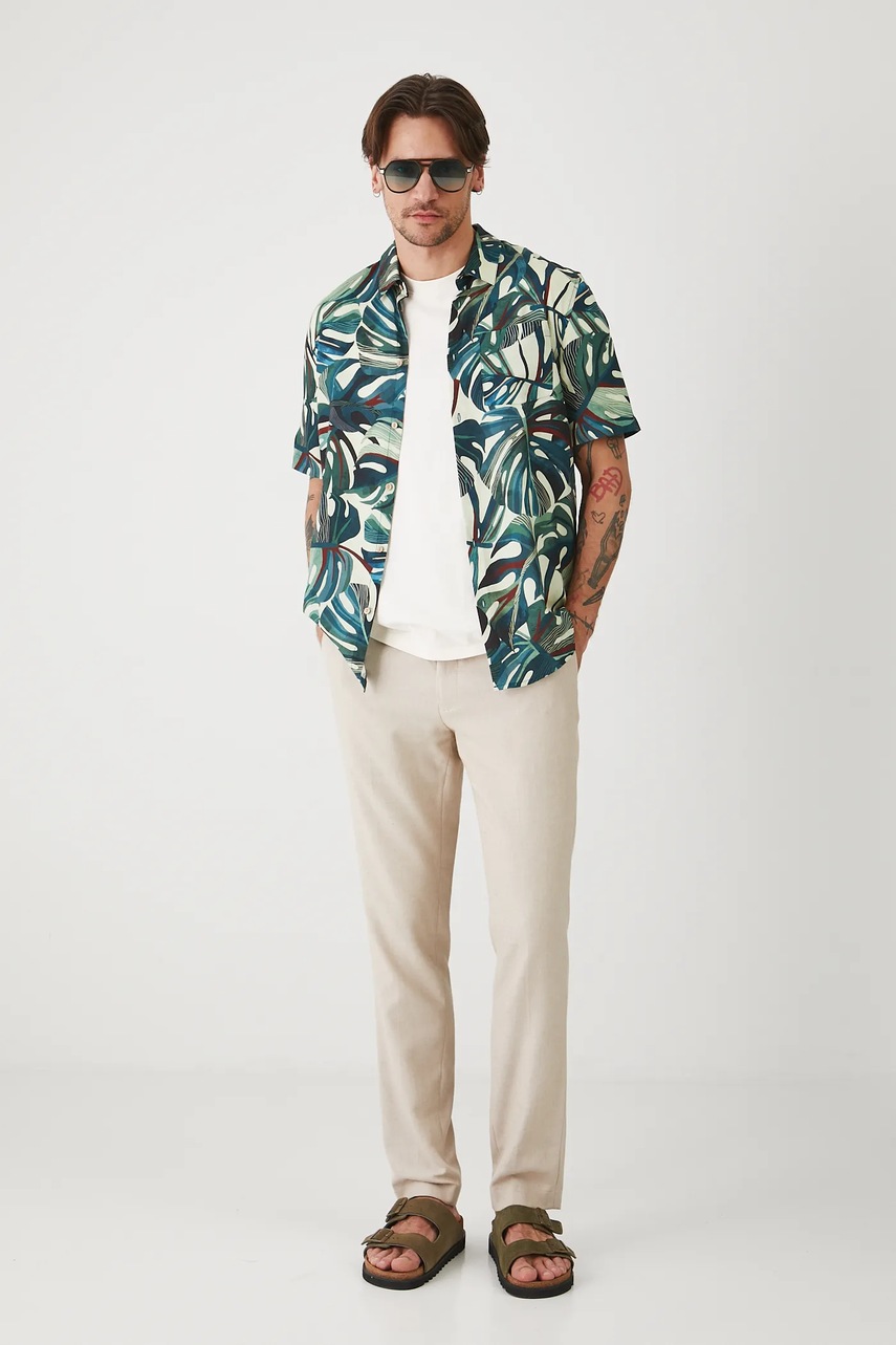 Хлопковая футболка Medicine цвет бежевый однотонная