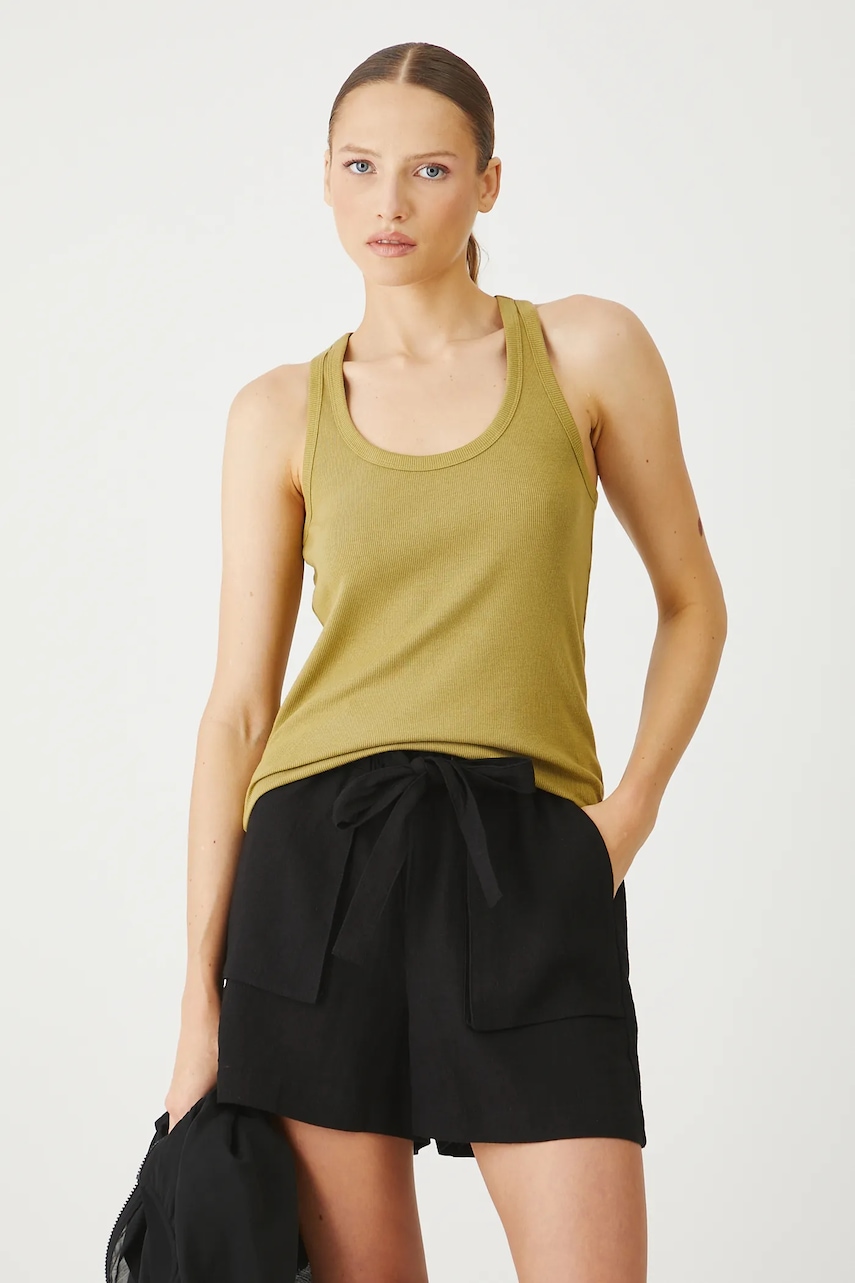 Medicine top culoarea verde