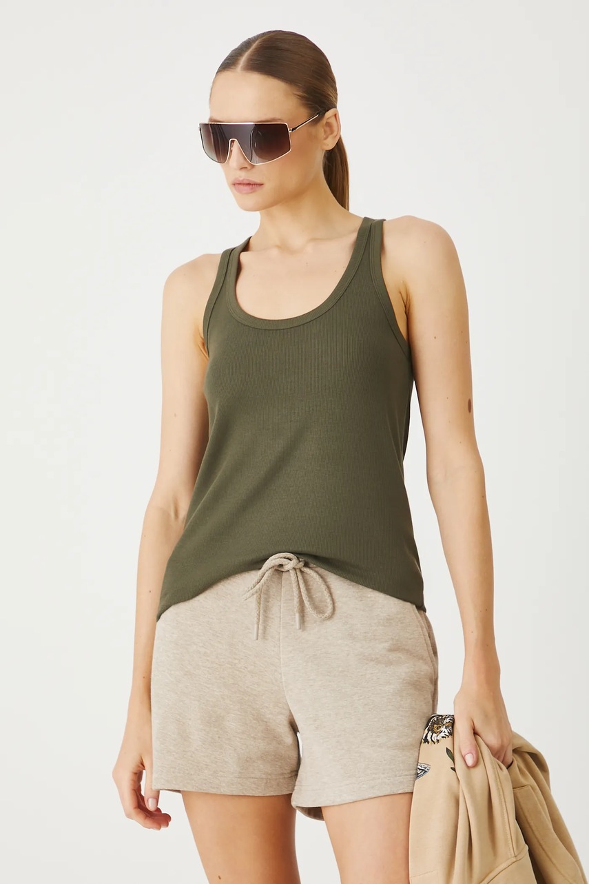 Medicine top culoarea verde