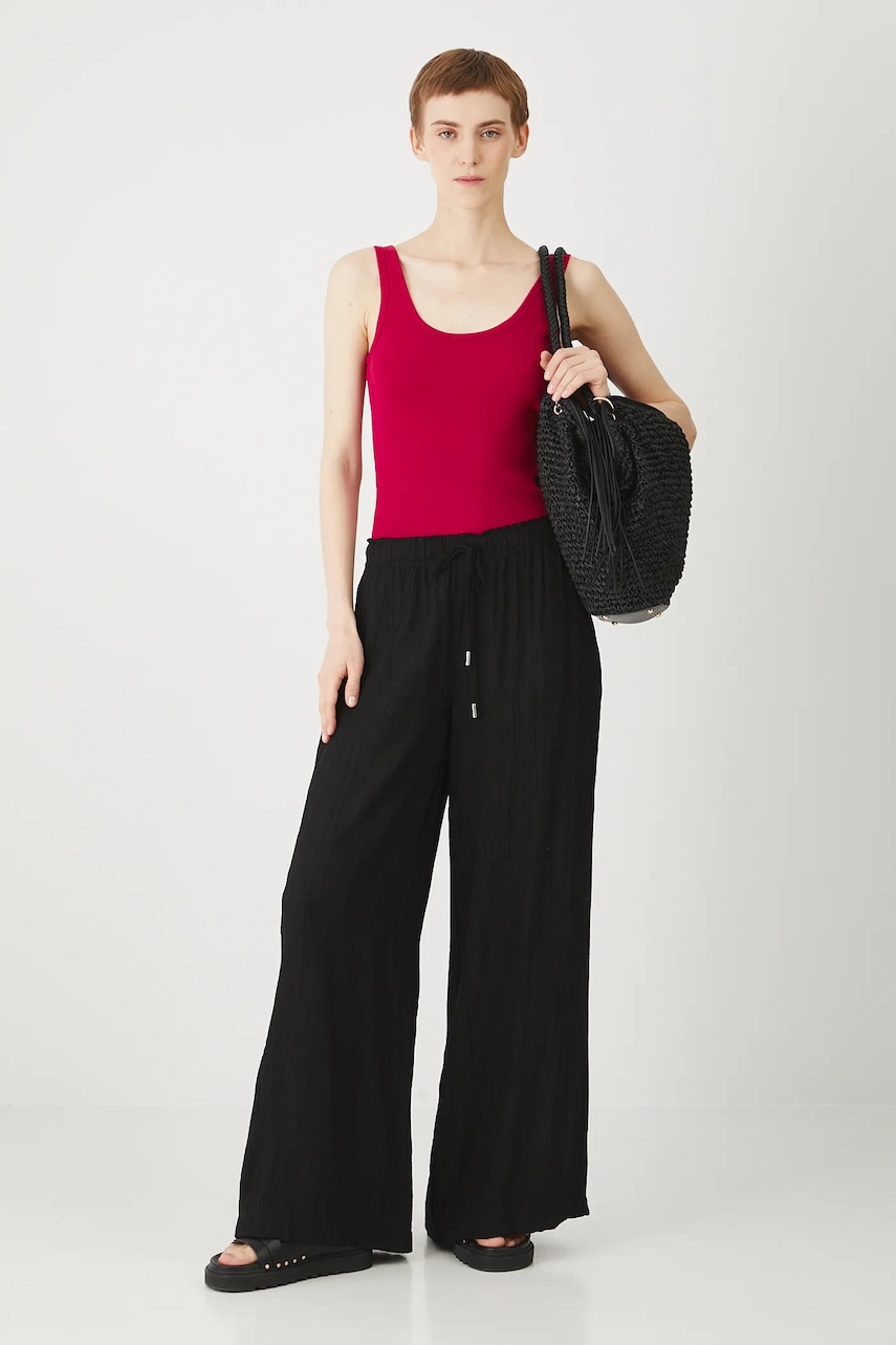 Medicine top culoarea roșu Medicine top culoarea roșu
