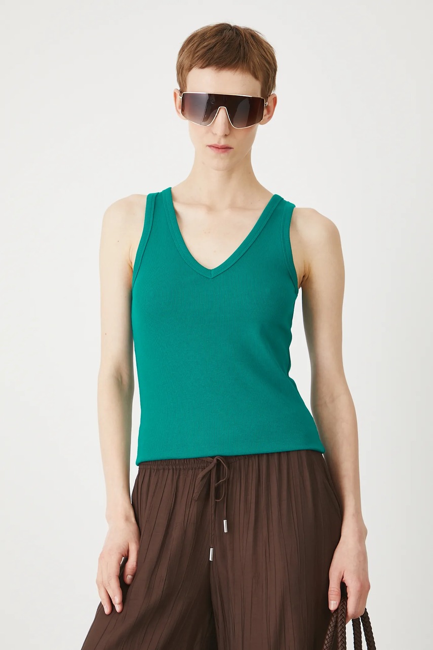 Топ Medicine цвет зелёный